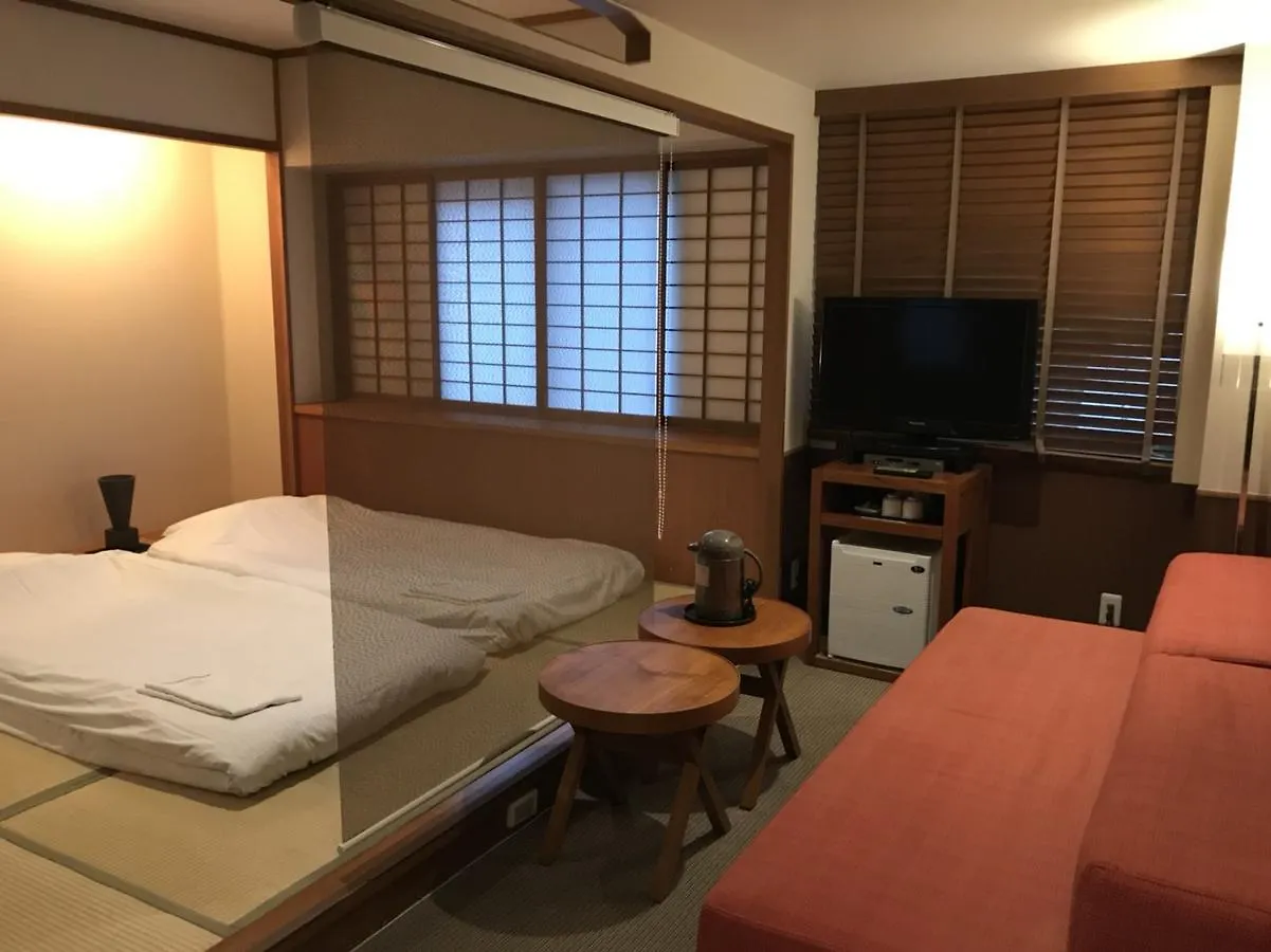 Hotel Park Side Tokyo 3*,